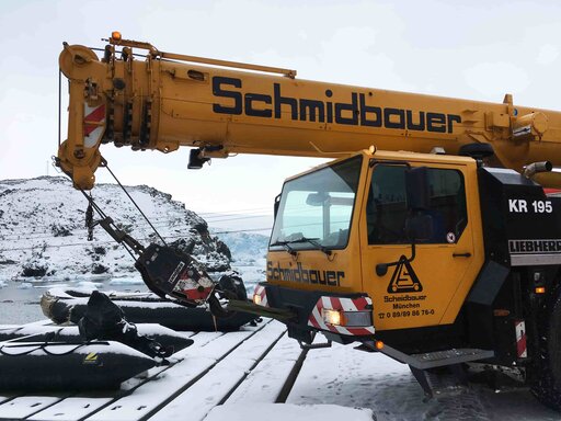 Schmidbauer | Krantransport | Liebherr-Mobilkran LTM 1040-2.1| Schmidbauer Kranverleih München